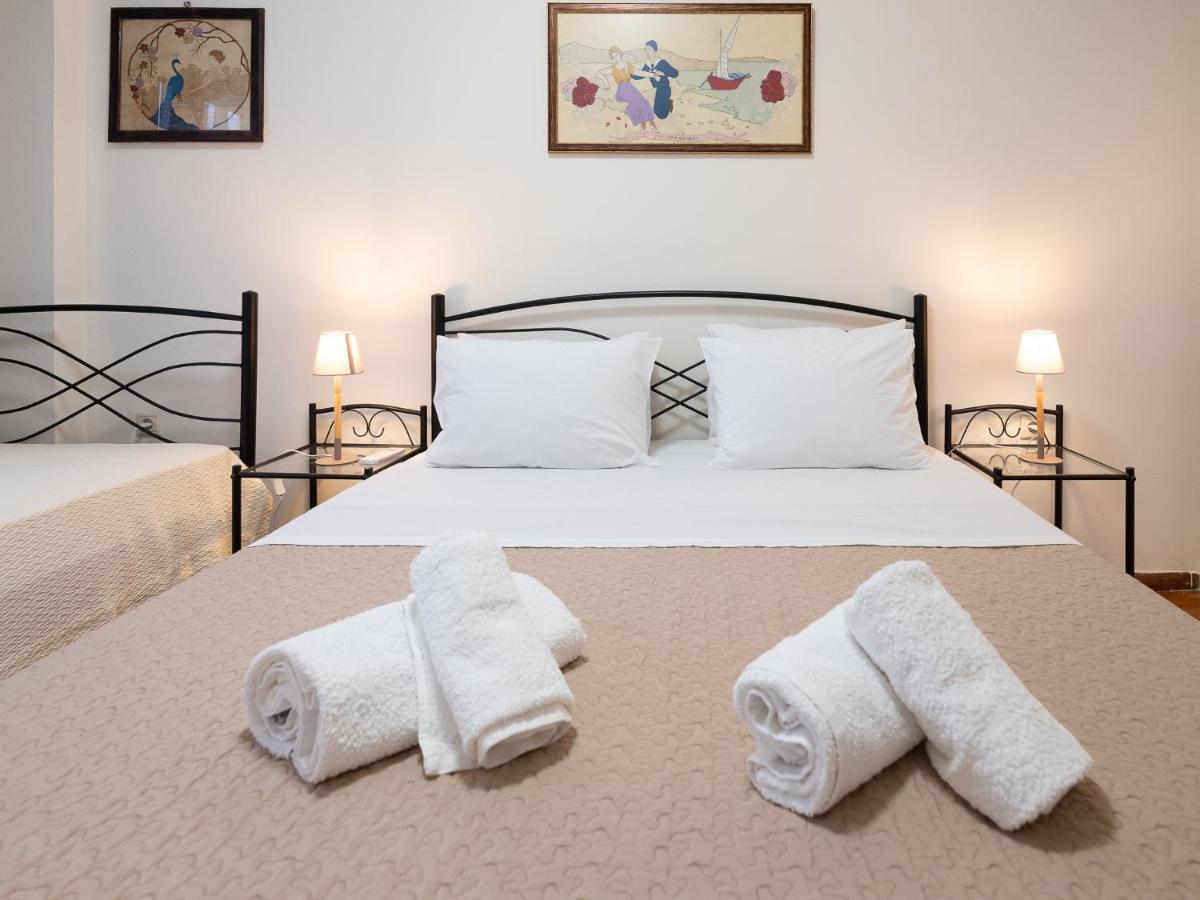 Luxury Apts Center Apartment